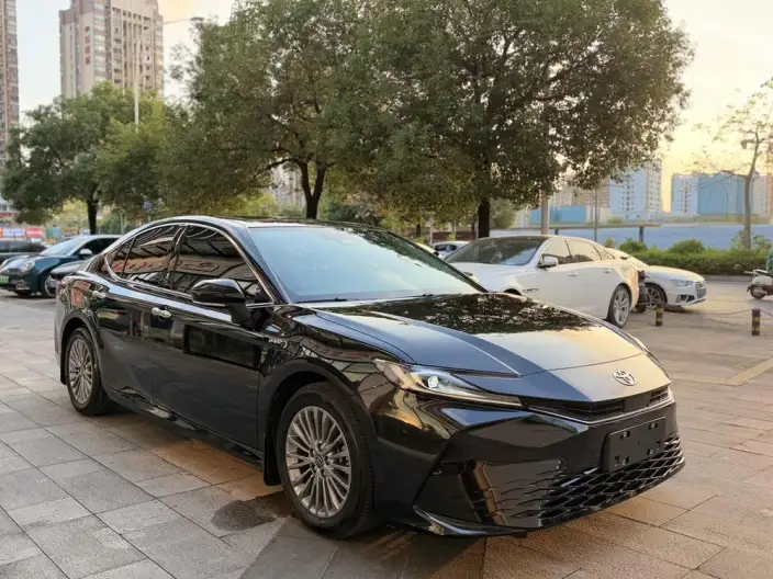 Toyota Camry 2024 Model Hybrid 2.0HGVP Deluxe Edition – фото 3