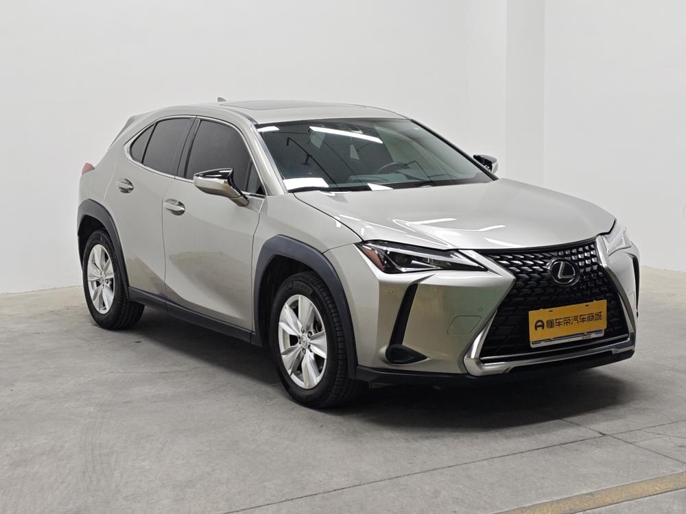 Lexus UX Модель 2020 года 200 Special Edition – фото 3