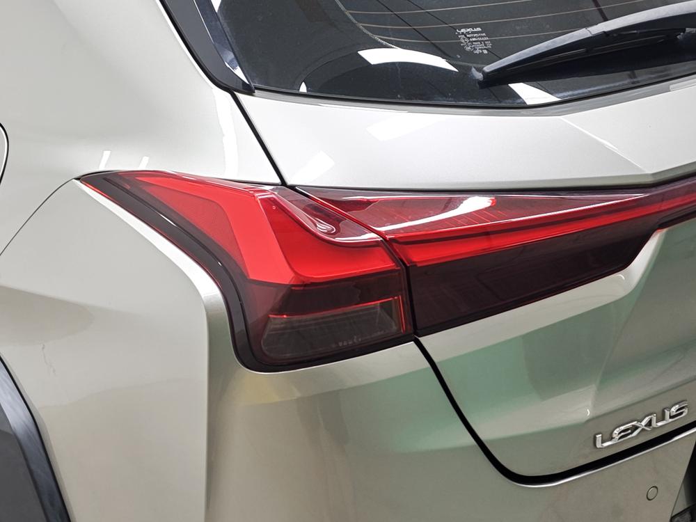 Lexus UX Модель 2020 года 200 Special Edition – фото 13