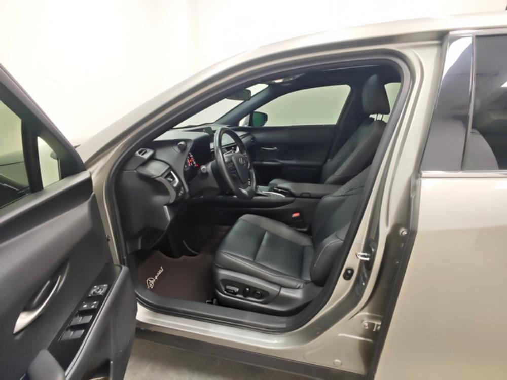 Lexus UX Модель 2020 года 200 Special Edition – фото 17