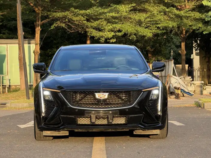 Cadillac CT5 2024 Model 28T Noble Model – фото 2