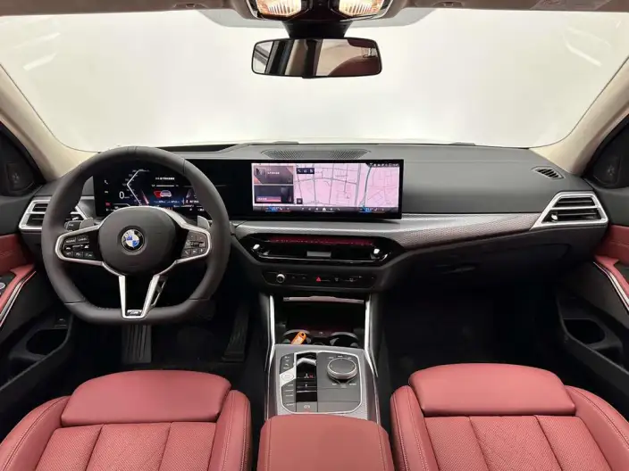 BMW 3 Series 2026 Model 330Li M Sports Night Set – фото 10
