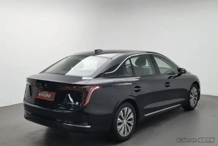 Hongqi E-QM5 2024 Model 500KM Travel Edition 100kW – фото 4