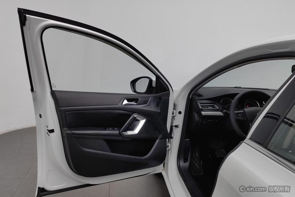 Peugeot 308 2014 Enjoy Classic 1.6L Automatic Elegant Модель 2020 года 360THP 十 Anniversary Premium Edition – фото 22