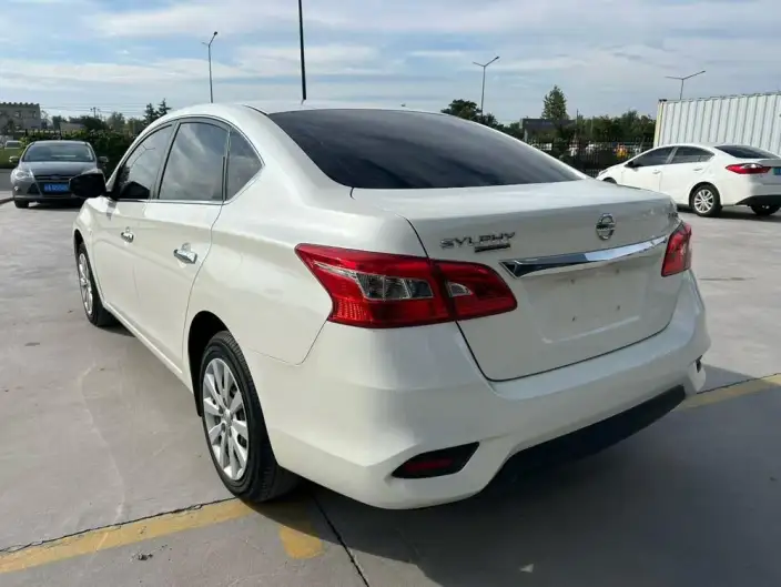 Nissan Sylphy 2022 Model Classic 1.6 XE CVT Comfort Edition – фото 4
