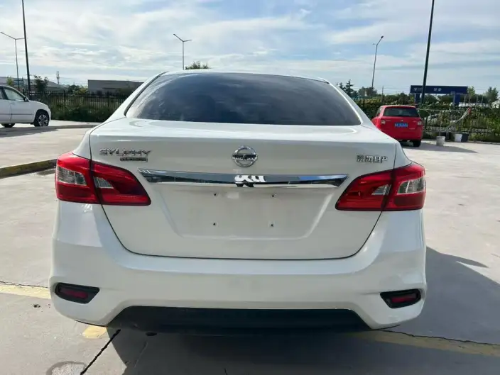 Nissan Sylphy 2022 Model Classic 1.6 XE CVT Comfort Edition – фото 5