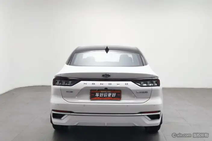 Ford Mondeo 2022 Model EcoBoost 245 Luxury Model – фото 3