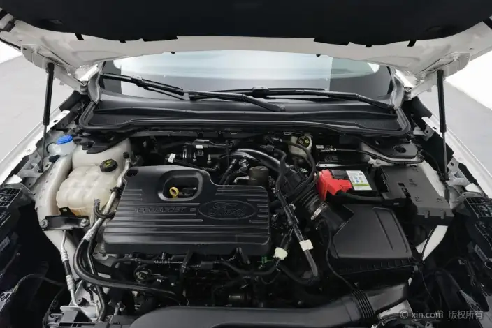 Ford Mondeo 2022 Model EcoBoost 245 Luxury Model – фото 5
