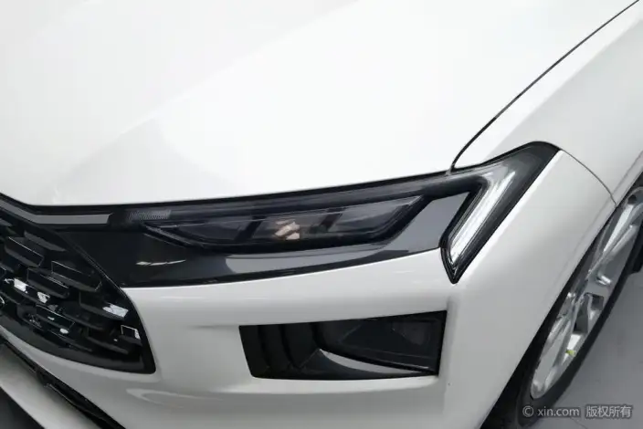 Ford Mondeo 2022 Model EcoBoost 245 Luxury Model – фото 7