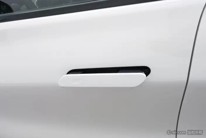 Ford Mondeo 2022 Model EcoBoost 245 Luxury Model – фото 8