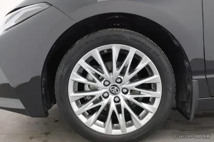 Toyota Avalon 2023 Model Intelligent Hybrid 2.5L E-CVT XLE Premium Edition – фото 8