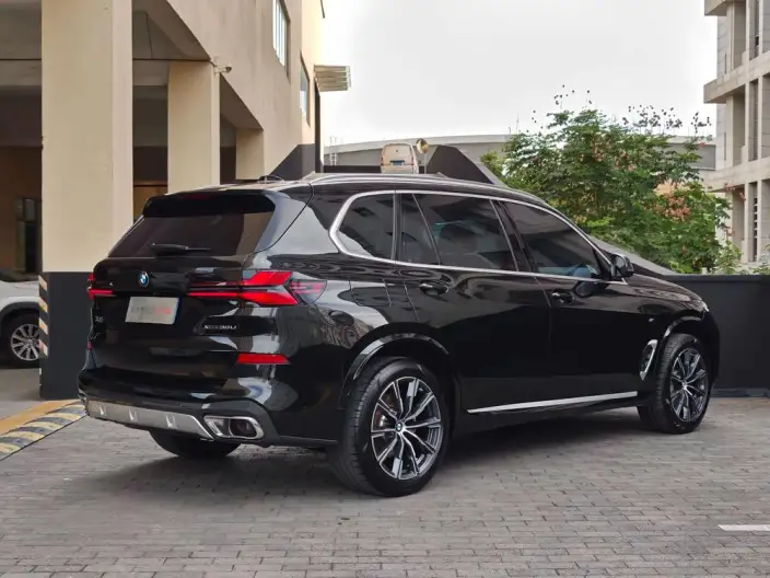 BMW X5 2023 Model xDrive30Li M Sports Set – фото 5