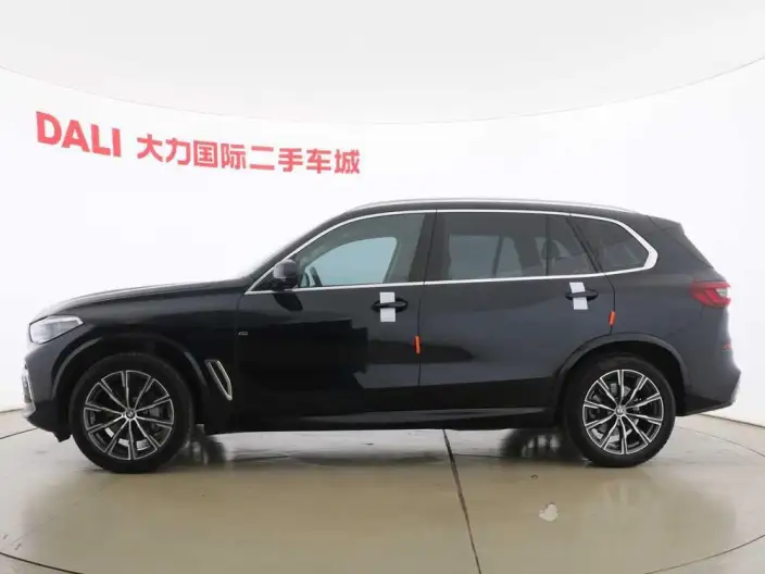 BMW X5 2022 Model xDrive 30Li Exclusive Model M Sports Set – фото 4