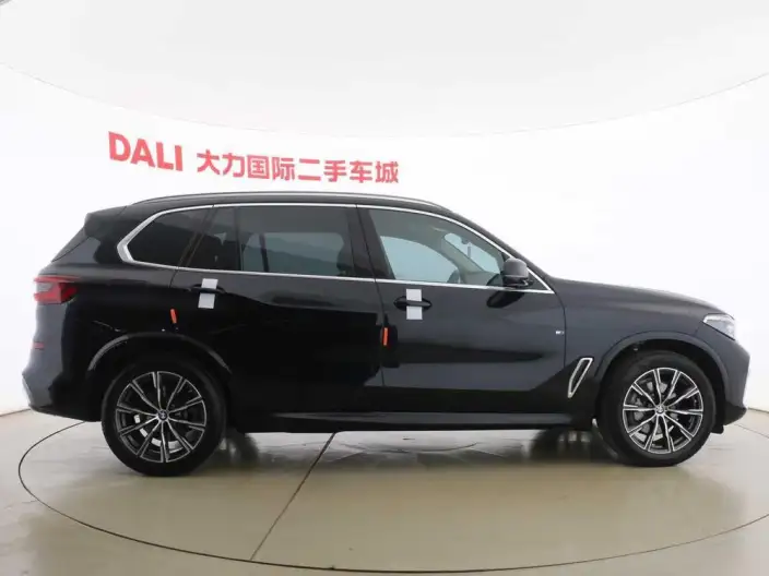 BMW X5 2022 Model xDrive 30Li Exclusive Model M Sports Set – фото 8