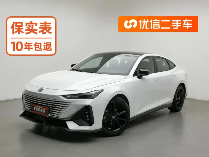 Changan UNI-V 2022 Model 1.5T Noble Model – фото 1