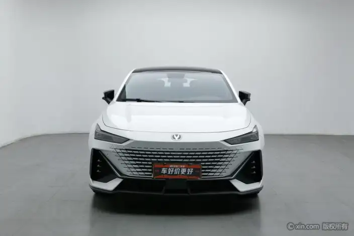 Changan UNI-V 2022 Model 1.5T Noble Model – фото 2