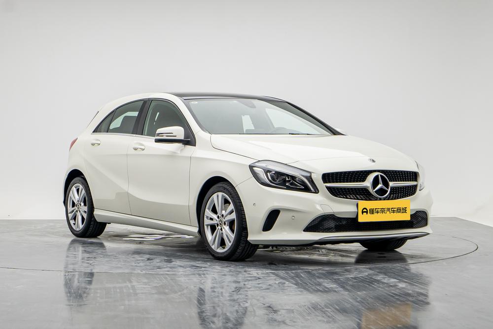 Mercedes-Benz A-Class импорт 2017 модификация комплектация A 200 Dynamic – фото 3