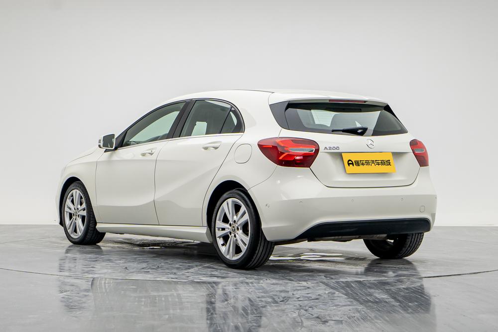 Mercedes-Benz A-Class импорт 2017 модификация комплектация A 200 Dynamic – фото 5