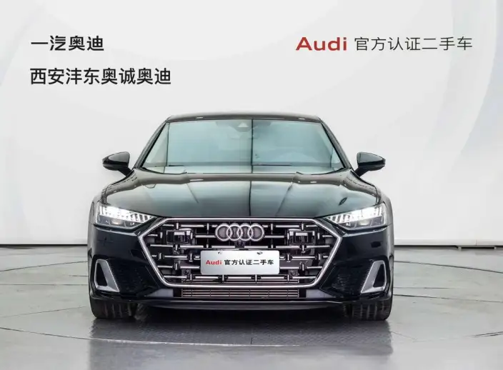 Audi A7 L 2024 Model 45 TFSI Luxury Model – фото 2