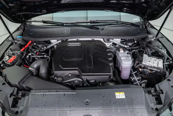 Audi A7 L 2024 Model 45 TFSI Luxury Model – фото 6