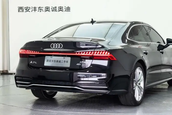 Audi A7 L 2024 Model 45 TFSI Luxury Model – фото 7