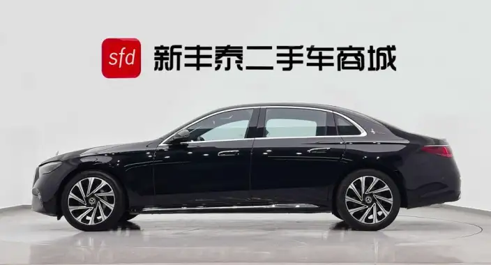Mercedes-Benz E-Class 2024 Model E 300 L Luxury Model sedan – фото 3