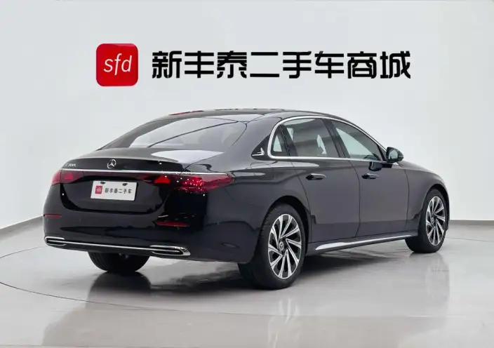 Mercedes-Benz E-Class 2024 Model E 300 L Luxury Model sedan – фото 6