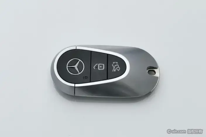 Mercedes-Benz C-Class 2023 Model Facelift C 200 L Sports Edition – фото 6