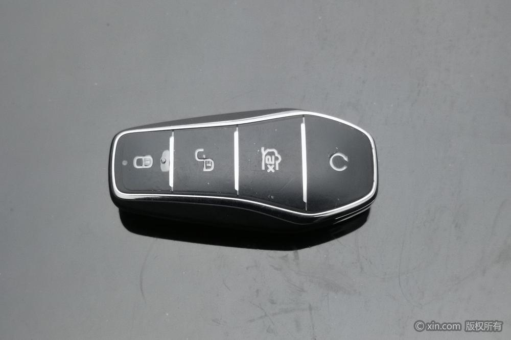BYD Han DM 2022 DM-i 121KM Prestige – фото 6