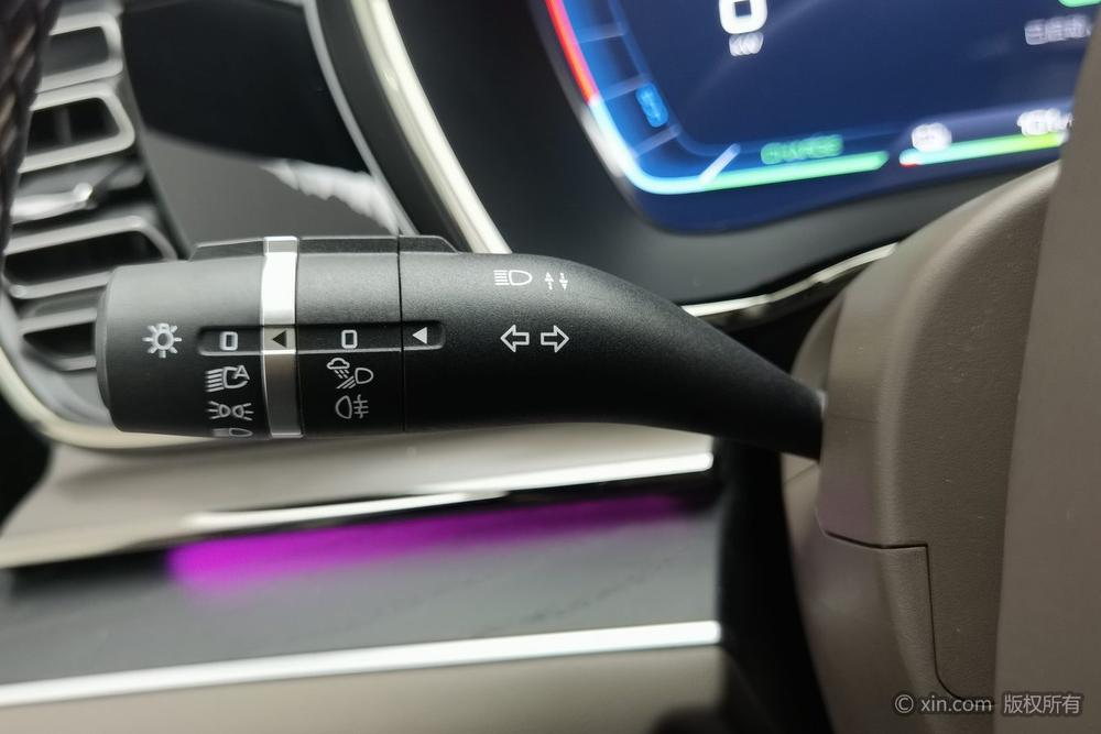 BYD Han DM 2022 DM-i 121KM Prestige – фото 16