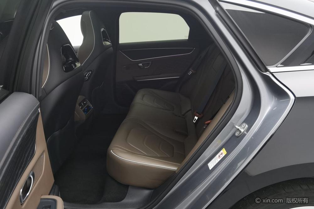 BYD Han DM 2022 DM-i 121KM Prestige – фото 19