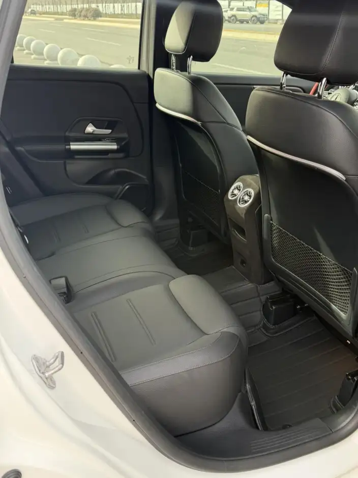 Mercedes-Benz GLA 2022 Model GLA 200 – фото 8