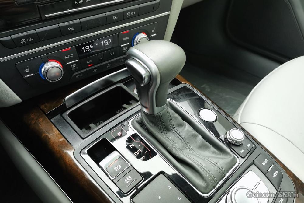 Audi A6L 2014 30 FSI Comfort – фото 15