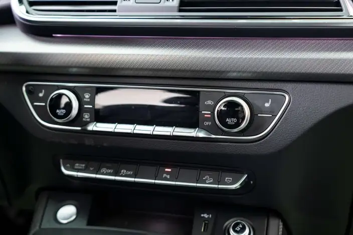 Audi Q5L 2024 Model 40TFSI Luxury Dynamic Model – фото 10