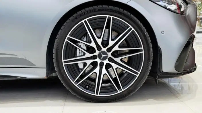Mercedes-Benz C-Class AMG 2024 Model AMG C 43 4MATIC Special Edition – фото 8
