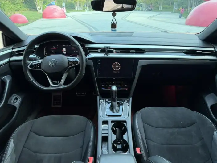 Volkswagen CC 2021 Model 330TSI Dazzling version – фото 7
