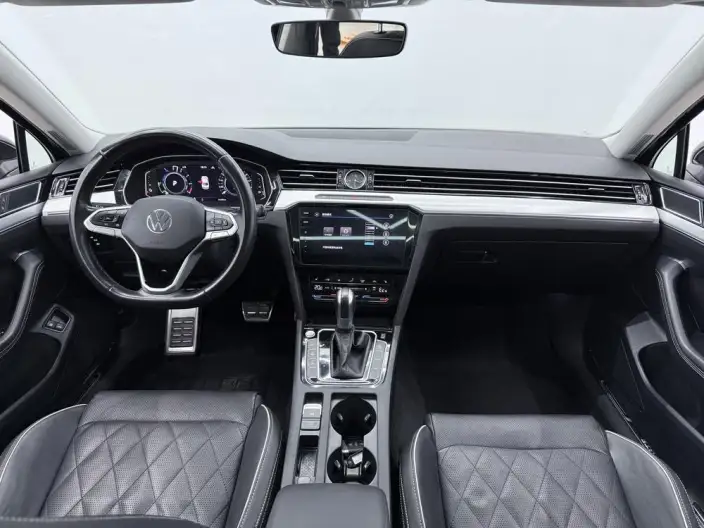 Volkswagen Magotan PHEV 2022 Model Luxury Model – фото 9