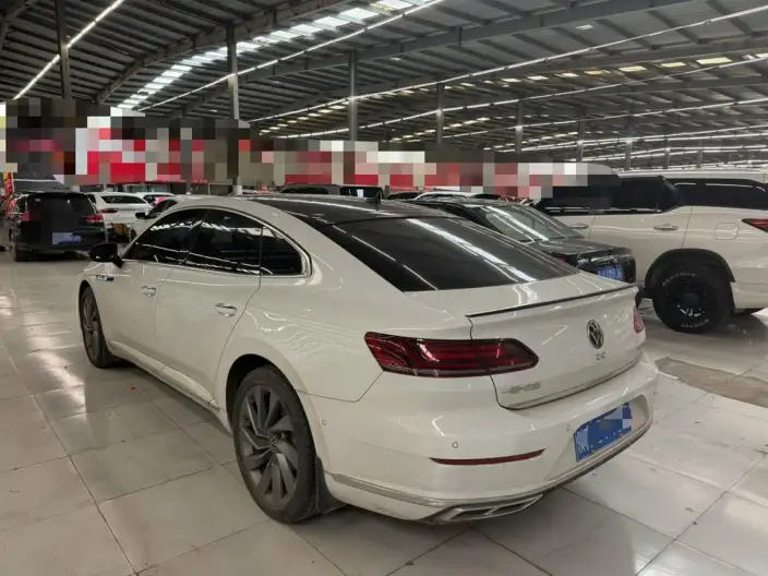 Volkswagen CC 2023 Model 380TSI Eye-catching version – фото 4