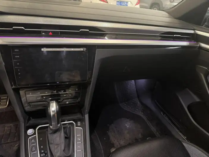 Volkswagen CC 2023 Model 380TSI Eye-catching version – фото 10