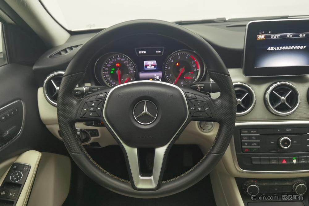 Mercedes-Benz GLA 2016 GLA 200 Dynamic – фото 14