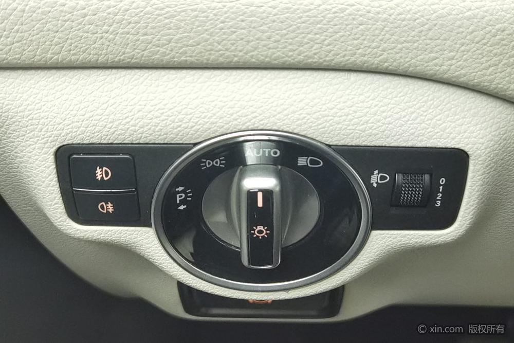 Mercedes-Benz GLA 2016 GLA 200 Dynamic – фото 16