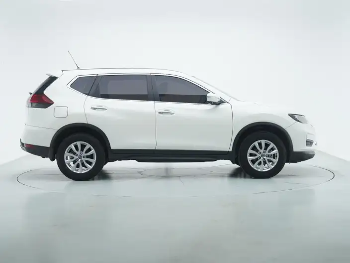Nissan X-Trail 2023 Model Classic Edition 2.0L 2WD Smart Connect Comfort Edition – фото 8