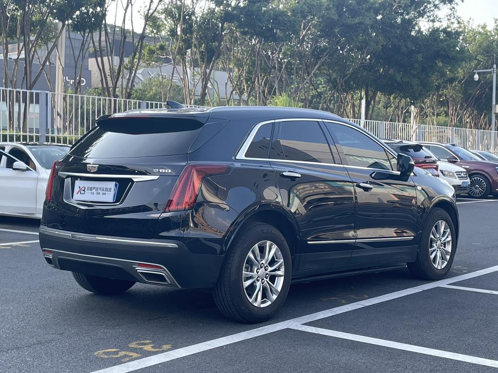 Cadillac XT5 2023 2.0T 2WD Fashion – фото 7