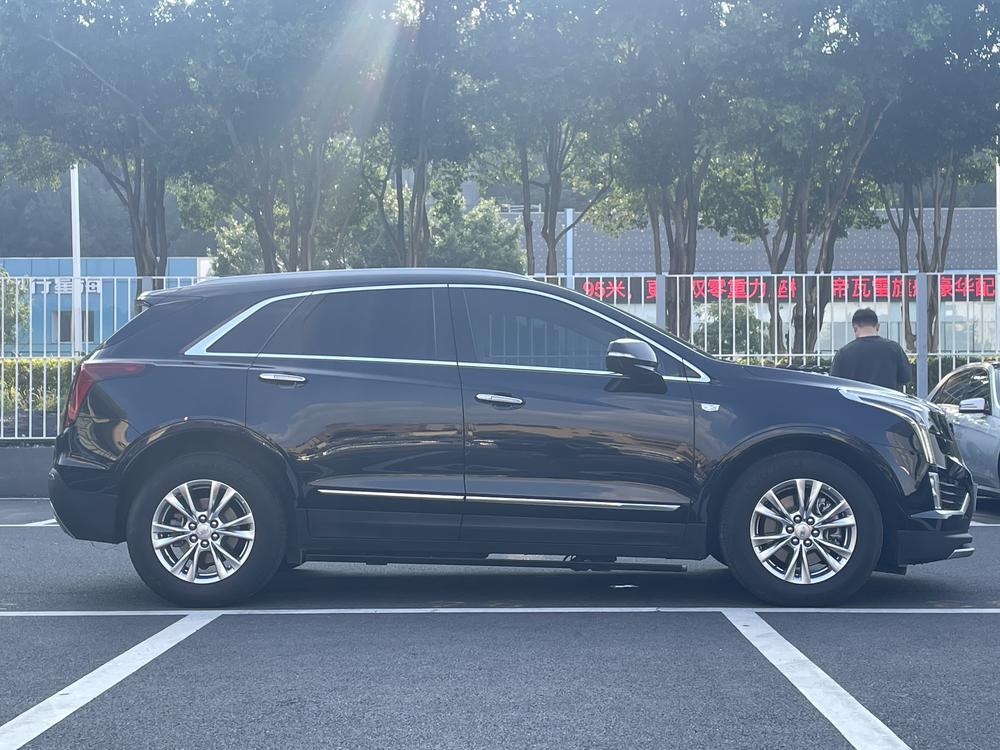 Cadillac XT5 2023 2.0T 2WD Fashion – фото 8