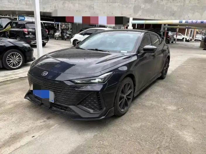 Changan UNI-V 2023 Model 2.0T Leading speed Edition – фото 1