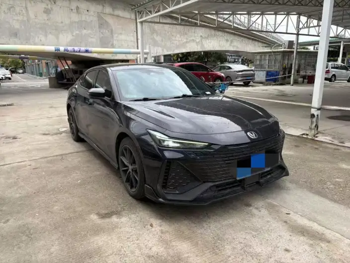 Changan UNI-V 2023 Model 2.0T Leading speed Edition – фото 3