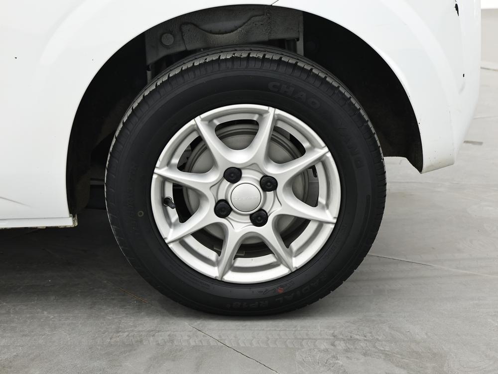 SAIC Wuling CLEVER 2022 311km Yuanyi Bobo Edition – фото 9