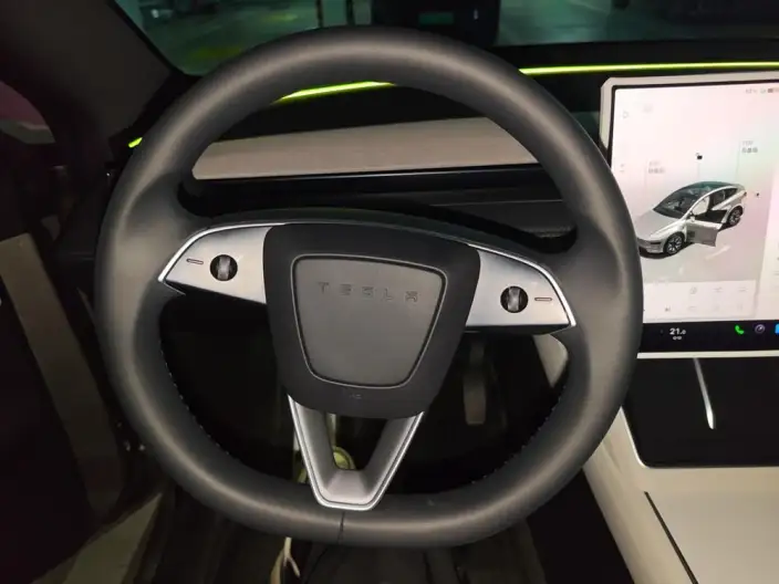 Model Y L 2026 Model Standard Edition – фото 7