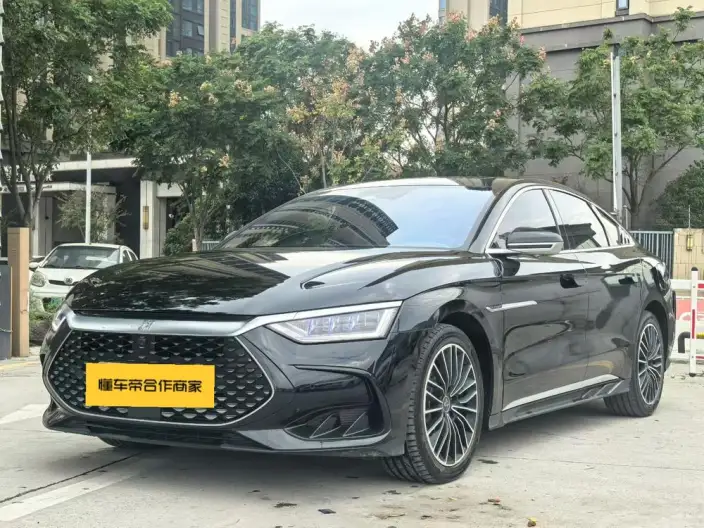 BYD Han DM 2022 Model DM-i 121KM Noble Model – фото 1