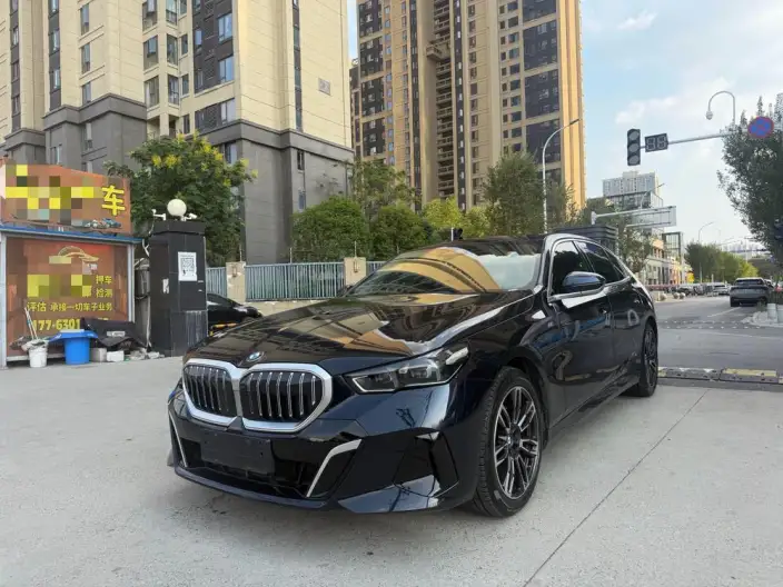 BMW 5 Series 2024 Model 530Li Exclusive Model M Sports Set